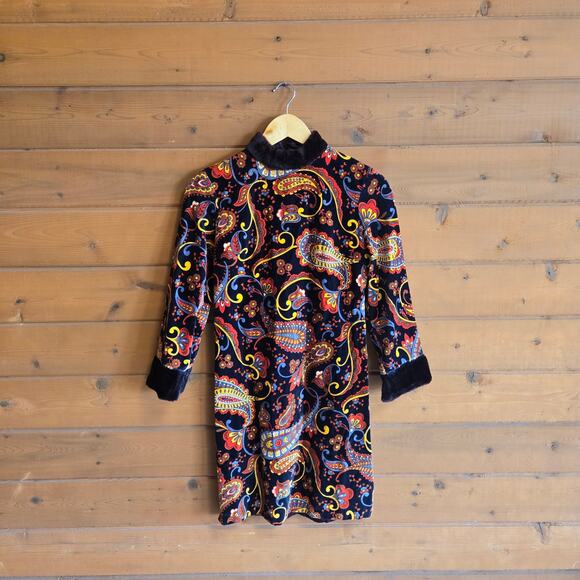 Vintage Tops - Vintage Tunic Top Hostess Blouse Paisley Mod Velvet Mock Neck Slit Sides Pinup